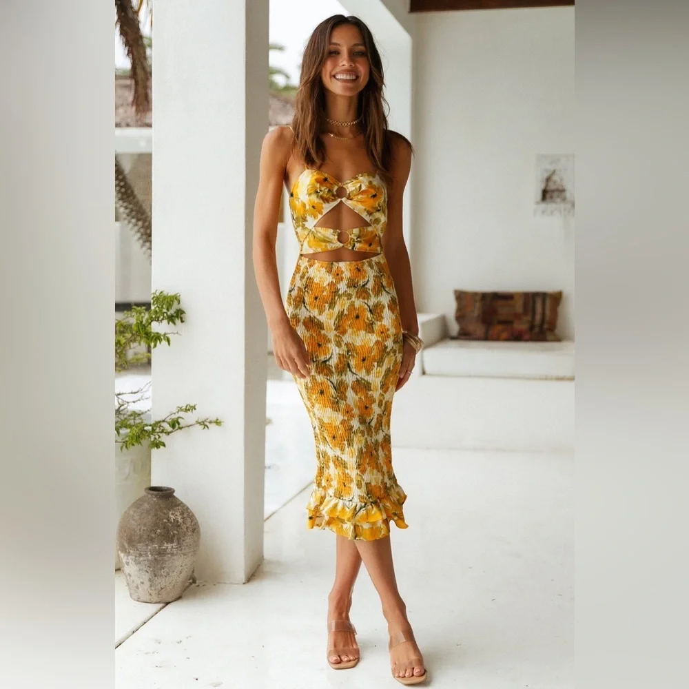 All About May Dress - Picture 2 of 7